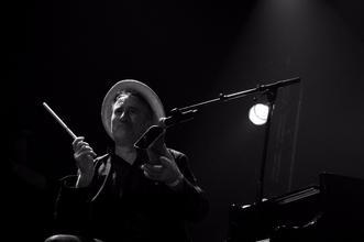 Jon Cleary (USA) 4