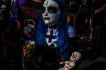 Fans (4)
