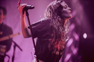 Maggie Rogers in concert, O2 Brixton Academy, London, UK - 8598