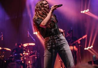 Maggie Rogers in concert, O2 Brixton Academy, London, UK - 8344