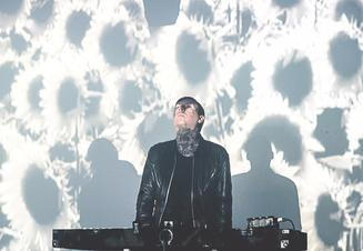 Cold Cave 04