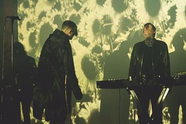 Cold Cave 03