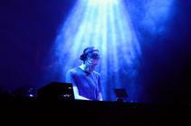 Tomics 02