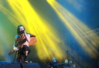 09 Gogol Bordello