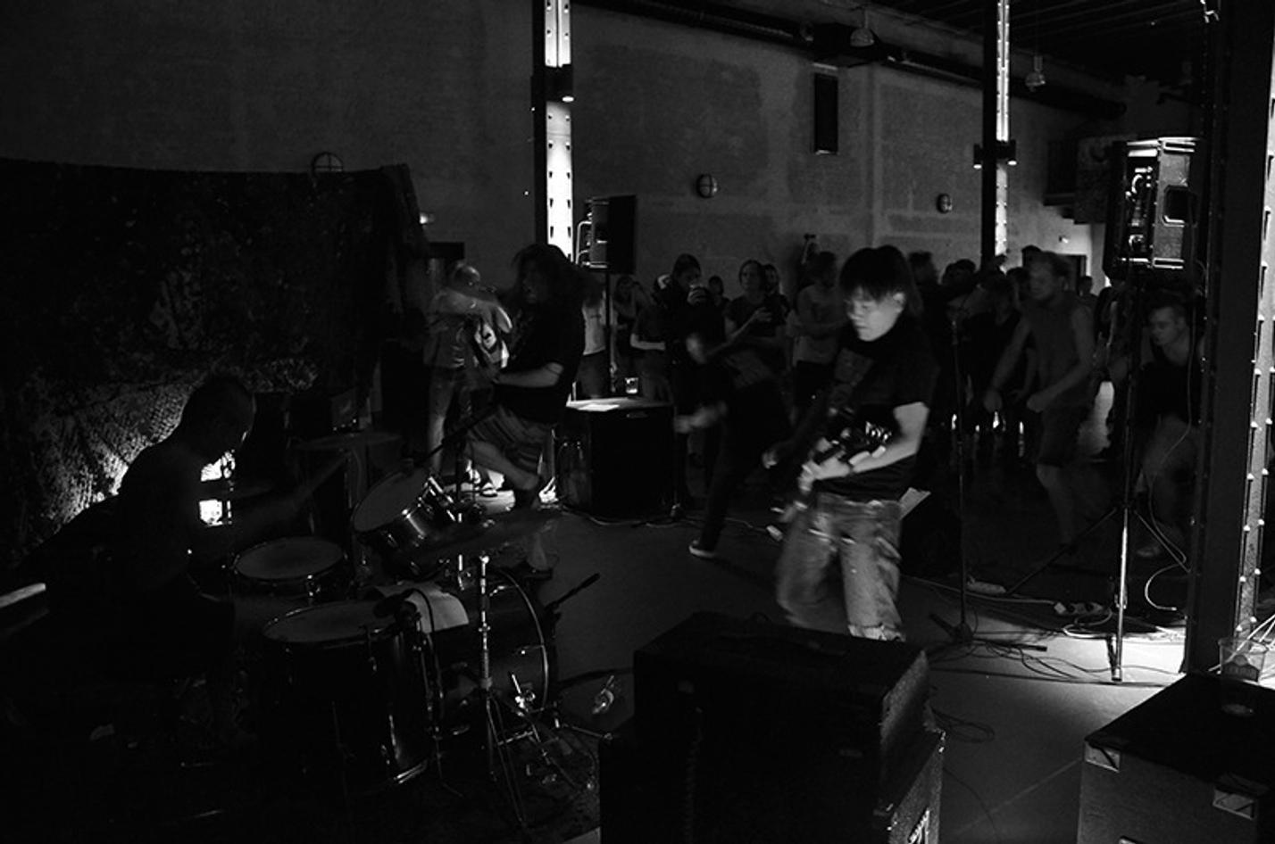 35 speed noise hell
