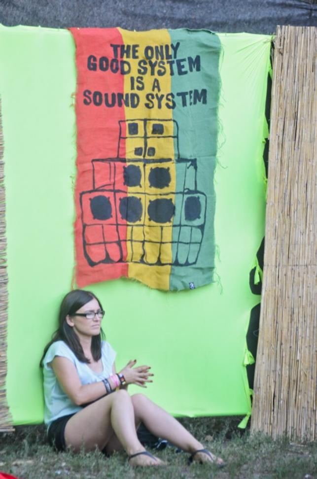 8845 sound system