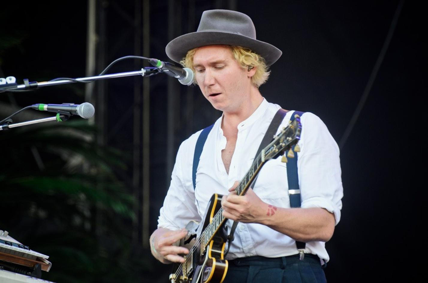 8904 The Kooks