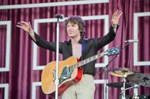 8910 The Kooks