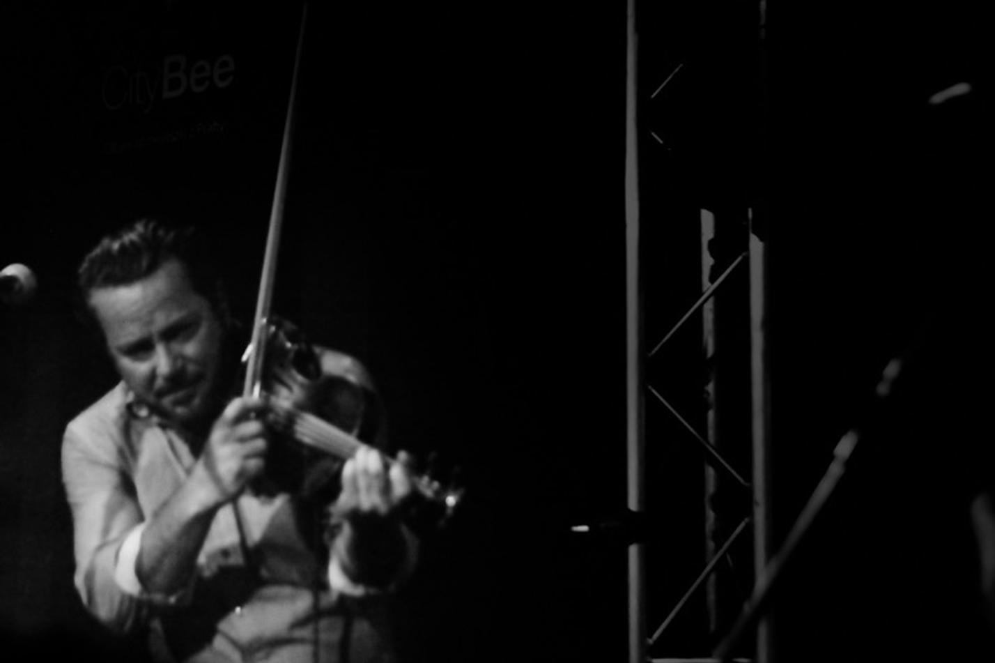Gregory Alan Isakov-4