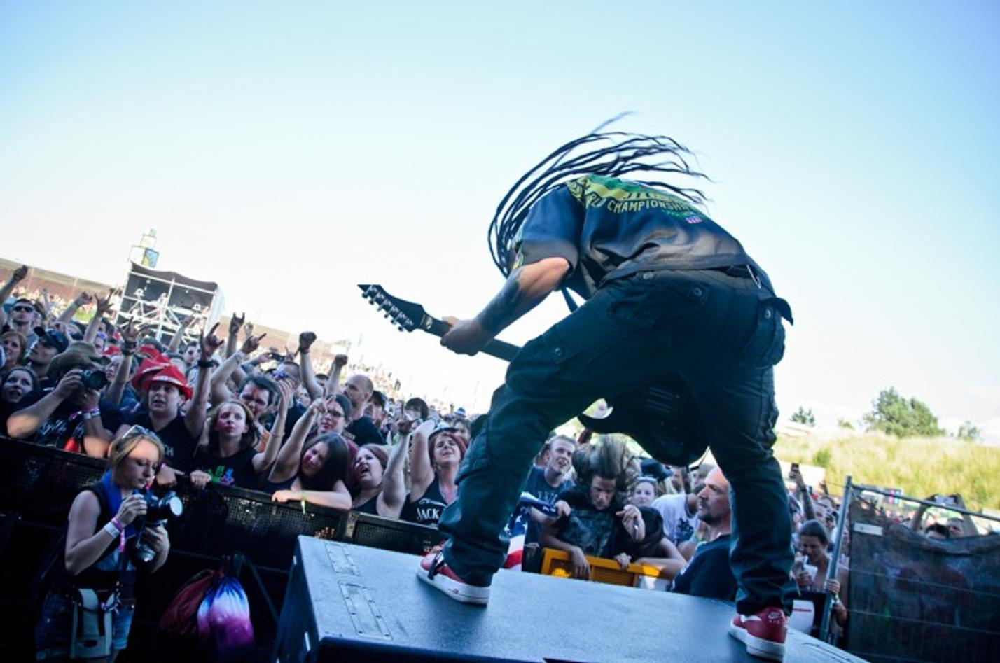 1001_five_finger_death_punch