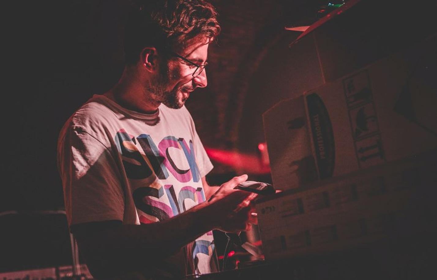 Barcode DJs-2
