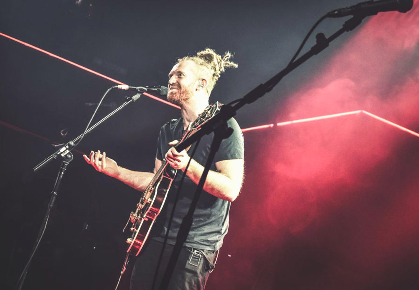 Newton Faulkner 2 (1)