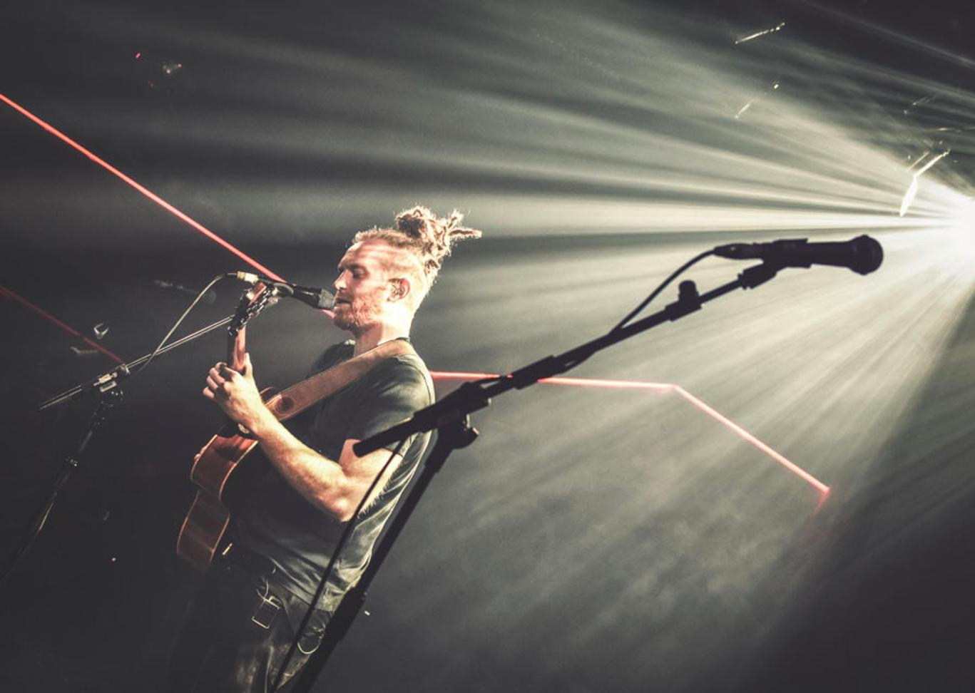 Newton Faulkner 4