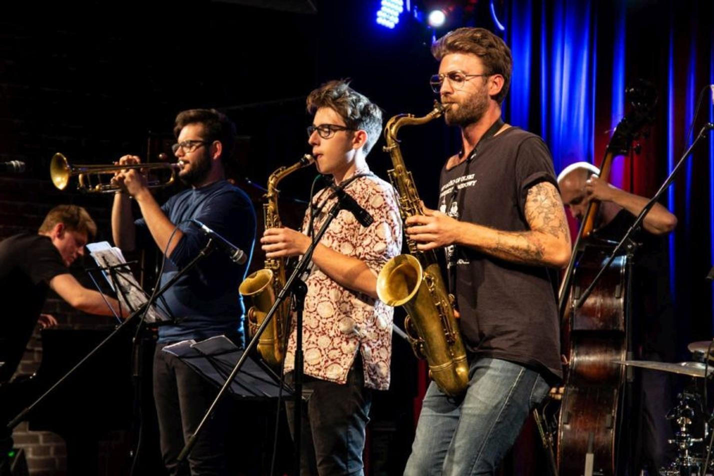 Kamil Piotrowicz sextet (2)