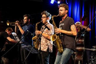 Kamil Piotrowicz sextet (2)