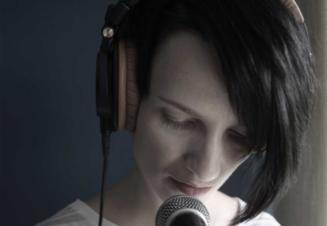 lealloo_studio2_001