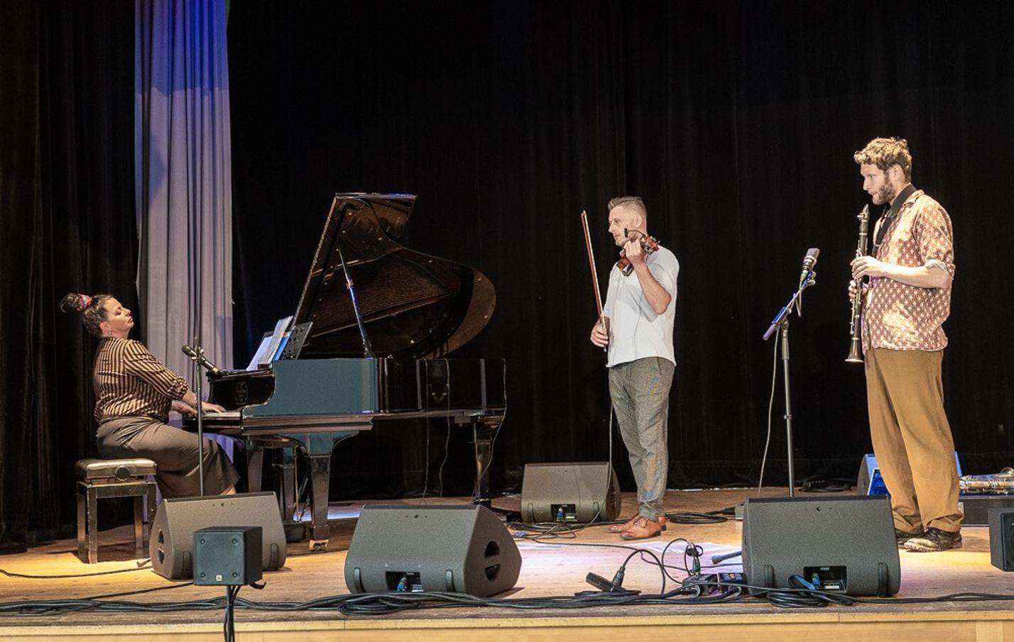 Boskovice_Sarkusjan_100725001_