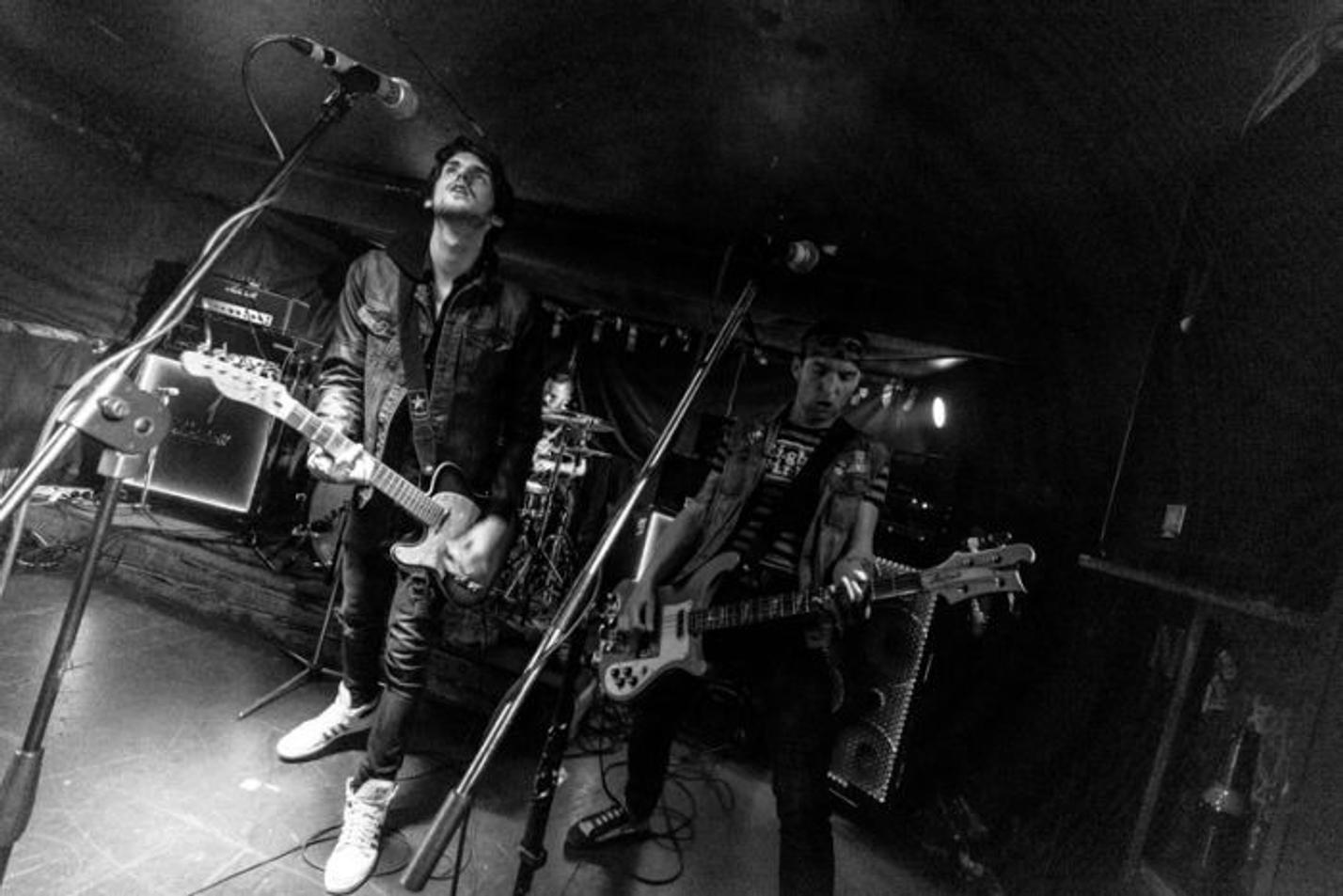 mike0_FM150417-3