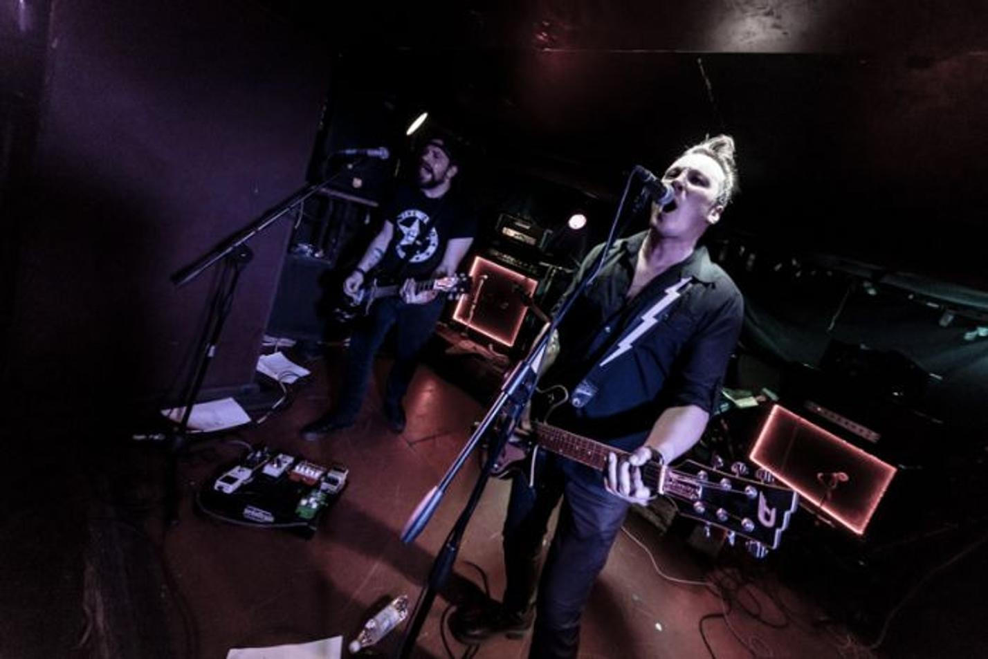 mike0_FM150417-16