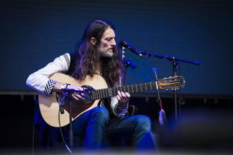 Estas Tonne