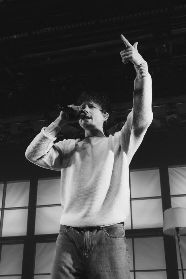 Alec Benjamin (6)