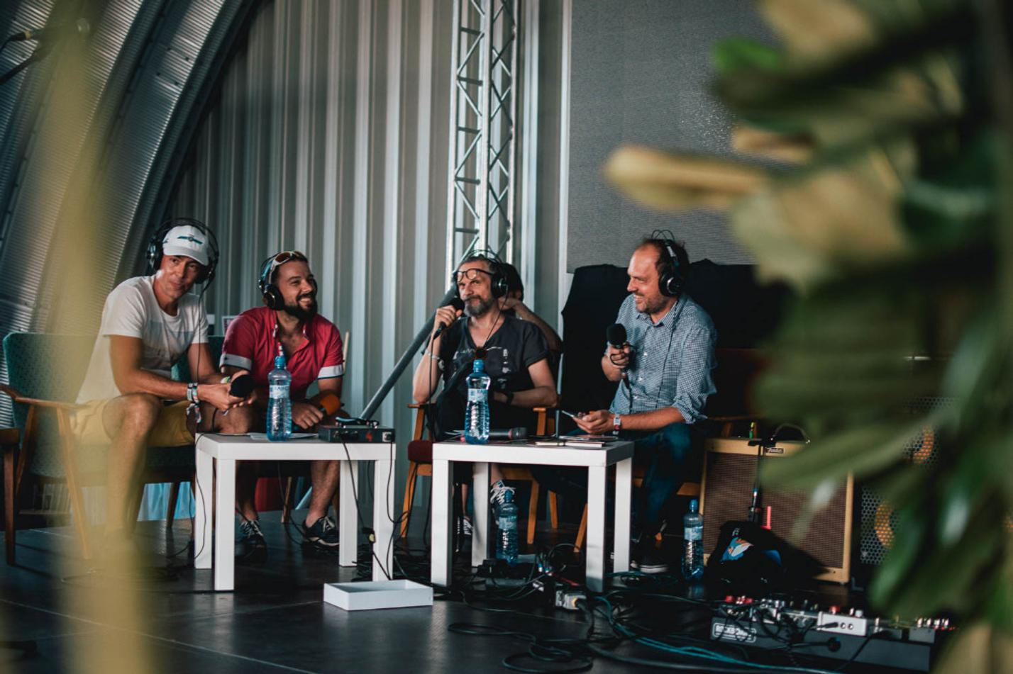 RADIO_FM