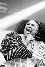 LIZZO4