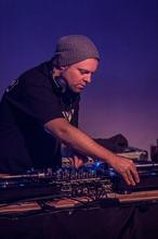 Dj Shadow