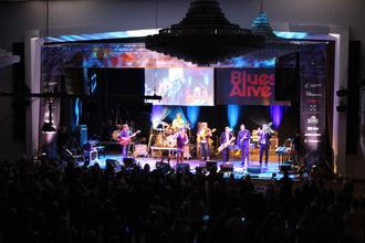 Jumping Matt his combo feat Custom big band (3)