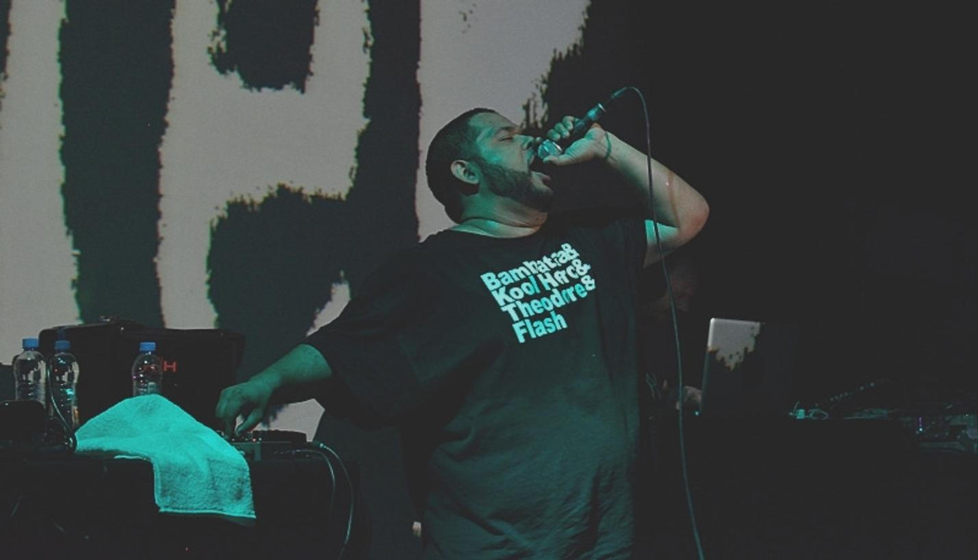 041dälek