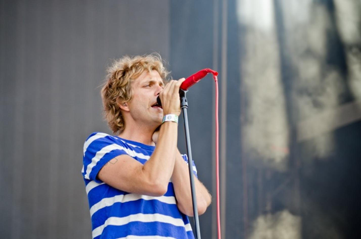 9085_awolnation