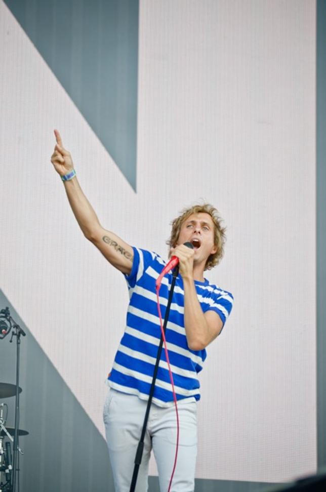 9094_awolnation