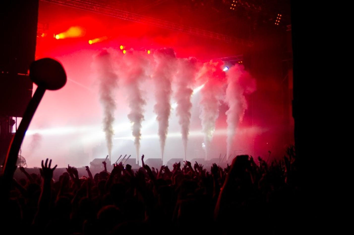 9705_knife_party