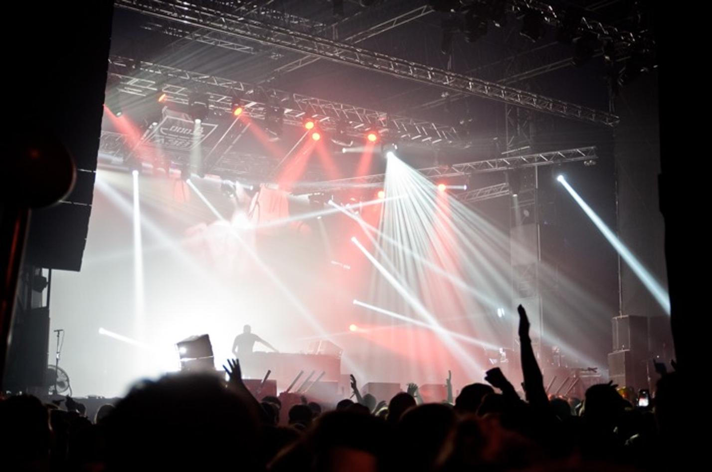9709_knife_party