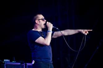 9423_kasabian