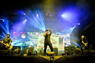 9603_dropkick_murphys