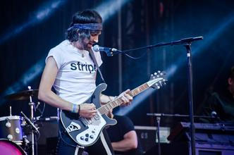 9409_kasabian