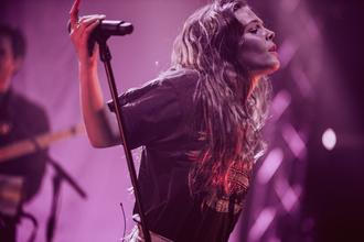 Maggie Rogers in concert, O2 Brixton Academy, London, UK - 8598