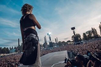 MØ