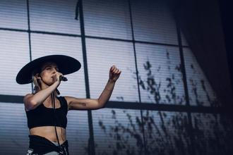 MØ