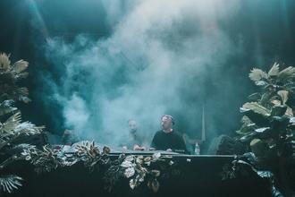 01_Moonwalk