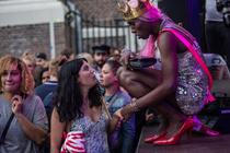 Streetparties, 3 (30)