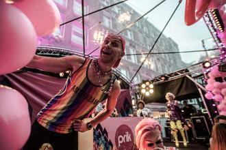 Streetparties, 3 (22)