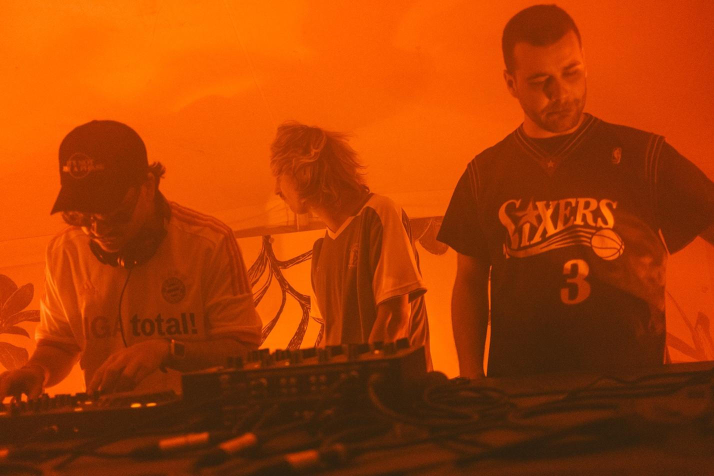 reflektor djs