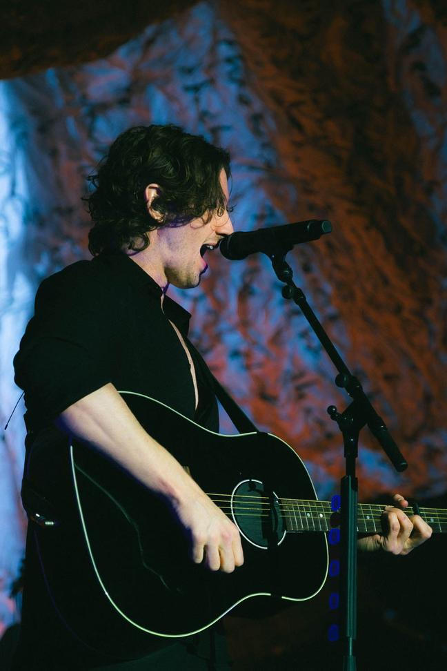 Dean Lewis (4)