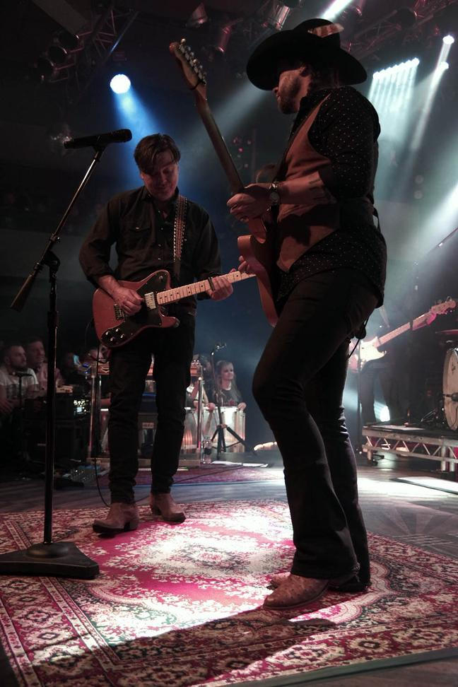 KieferSutherland_4