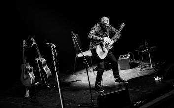 Tommy Emmanuel in concert, Royal Festival Hall, London, UK - 3357