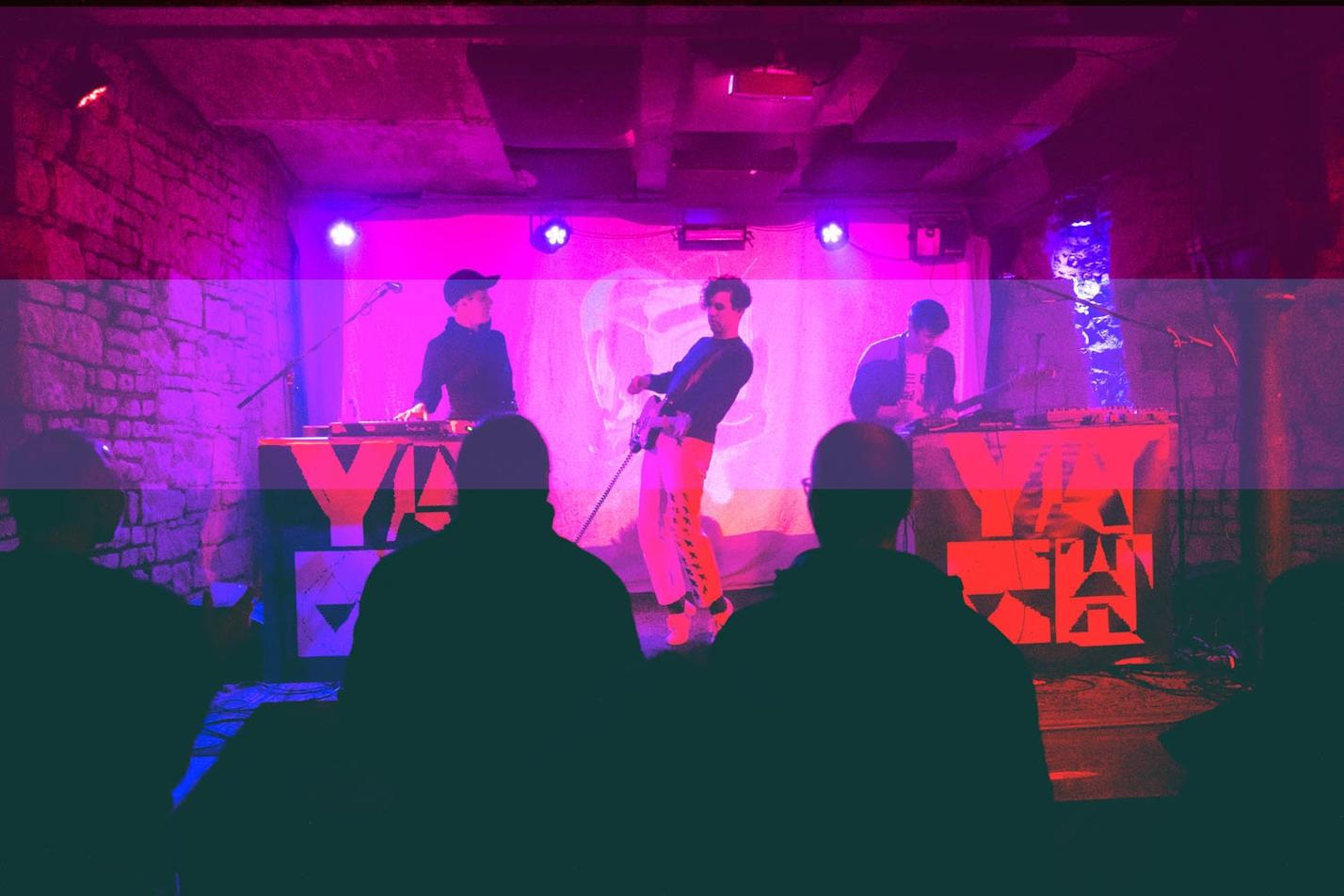 YACHT @ Underdogs 02