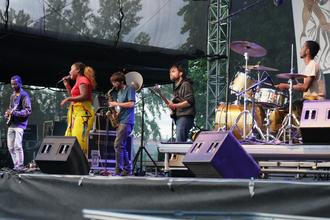 Bobo & Behaja