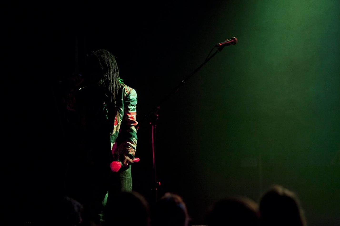 Winston McAnuff & Fixi_15